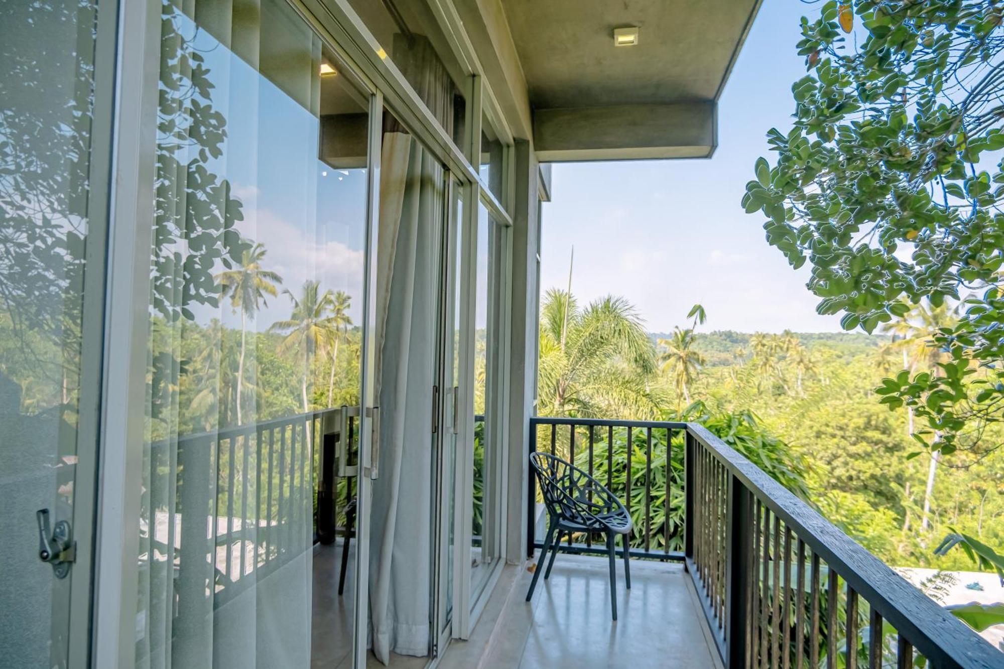 Somerset Eco Hotel